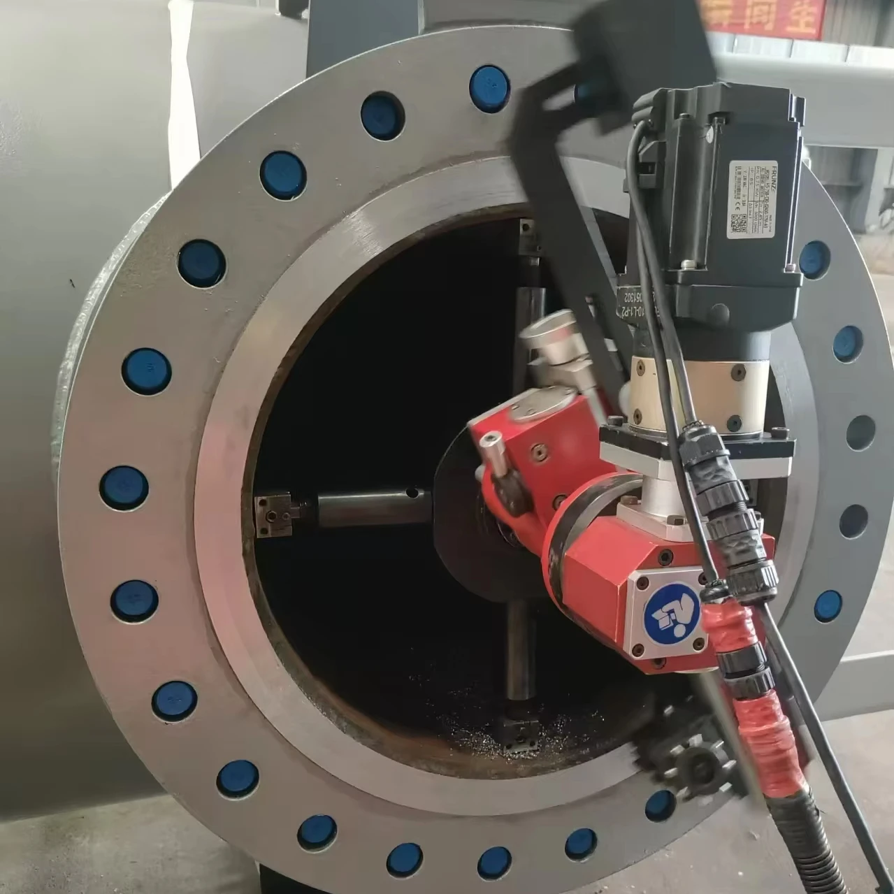 Portable FLP-610 Flange Facing Machine Internal Mounted Pneumatic 50-610mm Range with Bearing Motor and Gearbox 220V