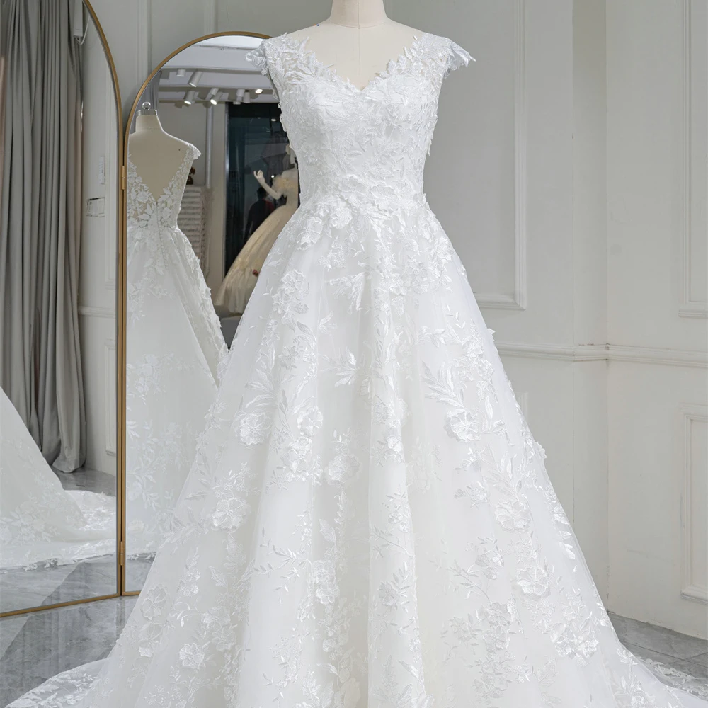 

A Line Cape Sleeve V Neck V Zipper Button Back Lace Elegant Wedding Dresses Dress for Bride RL308