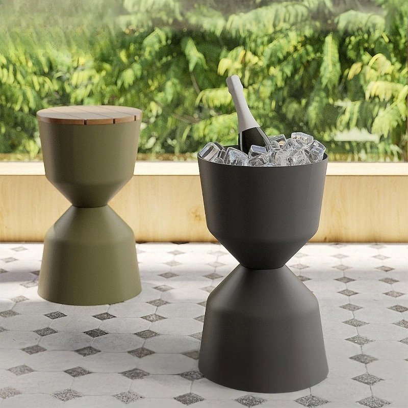 

Outdoor dining table Outdoor courtyard coffee table Small side few flower pots Creative bonsai tea table