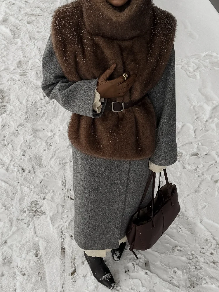 سترة نسائية فاخرة غير رسمية من الفرو الصناعي فضفاضة تناسب أكمام شتوية دافئة صدرية عالية الشارع موضة السيدات ملابس خارجية سميكة أنيقة