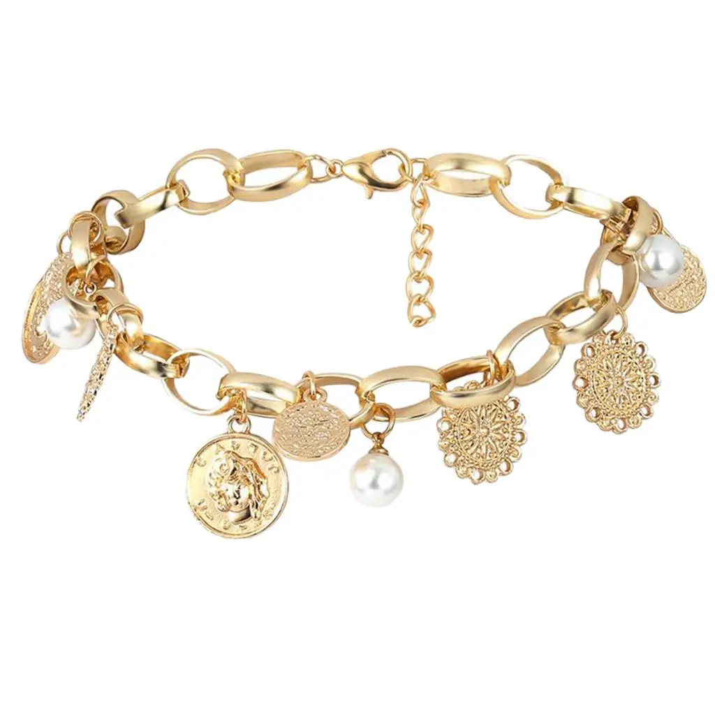 

Bohemian Pearls Choker Necklace Round Portrait Charm Necklace for Women