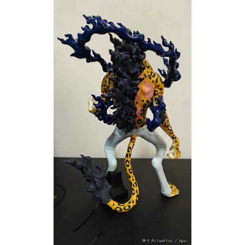 【มีสินค้าในสต็อก】 ของแท้จาก BANPRESTO KING OF ARTIST ONE PIECE โมนกี้ ดี ลูฟี่/โรบ ลุชชี่ ฟิกเกอร์อนิเมะขนาด 14 ซม. ของสะสม ของขวัญ