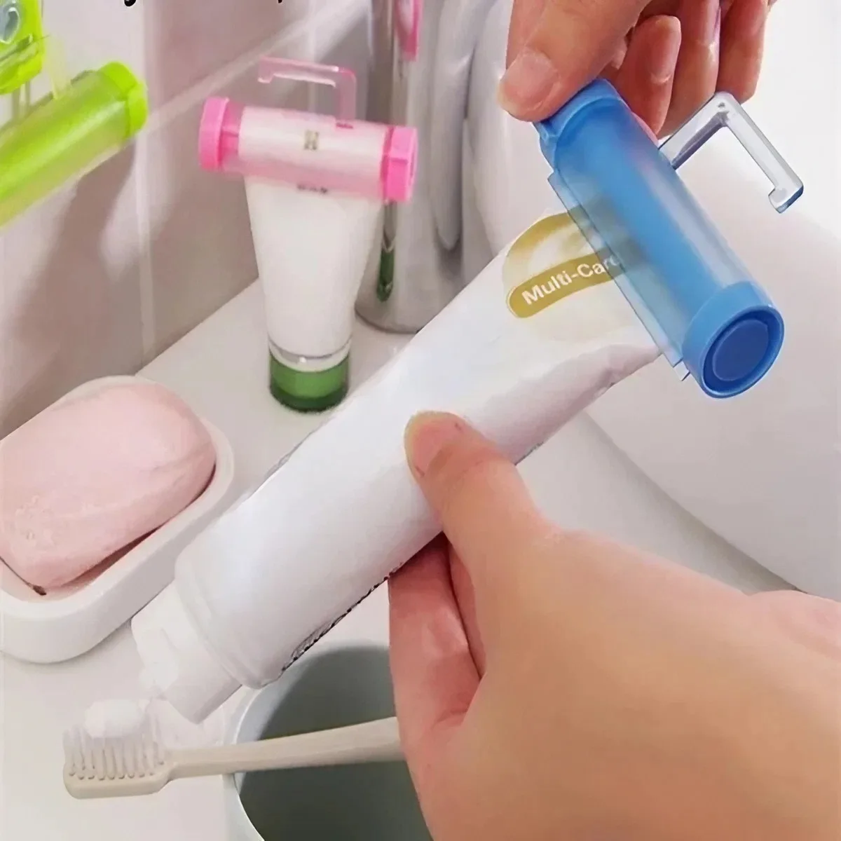 JJYY Multipurpose Rolling Tube Squeezer Tooth paste Dispenser Sucker Holder Dental Cream Bathroom Manual Syringe Gun Dispenser