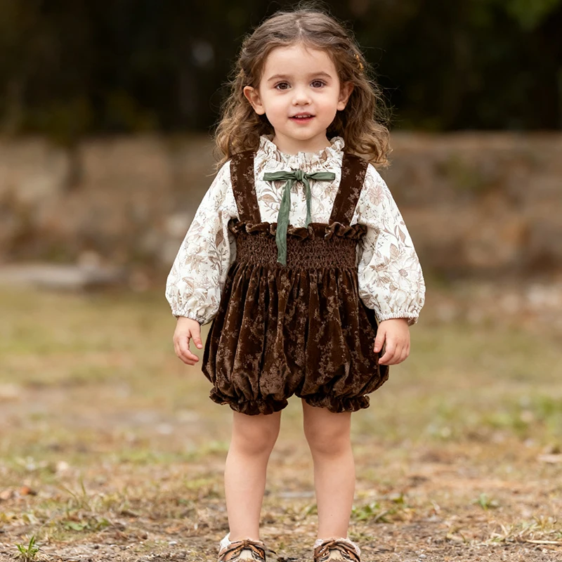 2026 ربيع جديد الكورية نمط الرضع طفل الفتيات مجموعة ملابس الأطفال ملابس طويلة الأكمام القطن تي شيرت مطبوع + سروال قصير بذلة