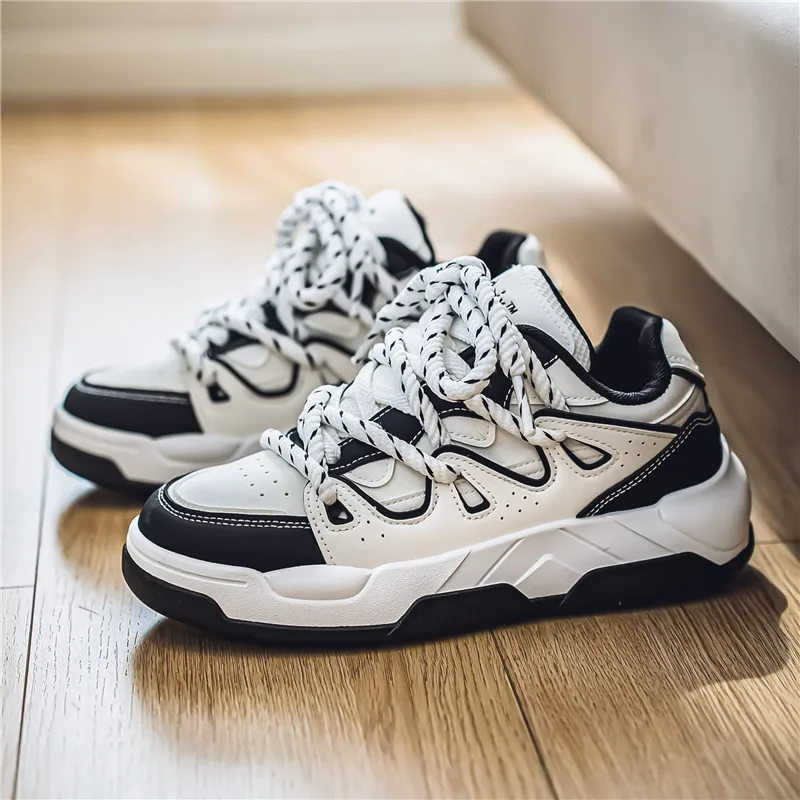 

New Men's Outdoor Sports Canvas Shoes – Lightweight & Comfortable Design with Thick Sole for Cushioning & Support. Ideal for Hik