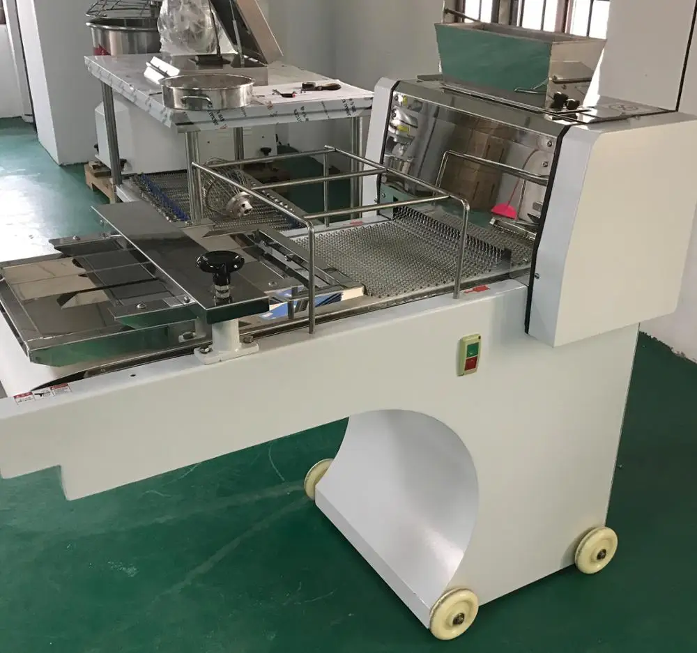 380mm Electric Commercial Bread Maker Bread Dough Forming Machine