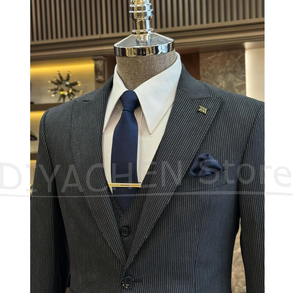 Pinstripe Men Suits Chic Peak Lapel Single Breasted 3 Piece Sets Fashion Slim Daily Office Formal Business Casual Male Suit