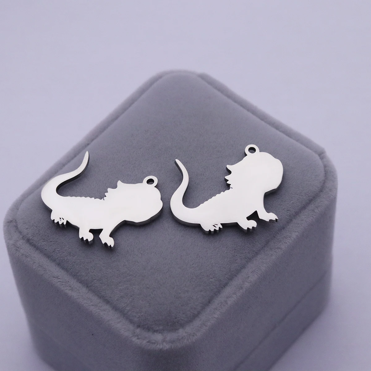 2 قطعة الشرير الأسود نمط السحلية الفولاذ المقاوم للصدأ قلادة جالبة للحظ لصنع المجوهرات سلاسل المفاتيح هالوين الأحفوري الهيكل العظمي لتقوم بها بنفسك لوازم #6