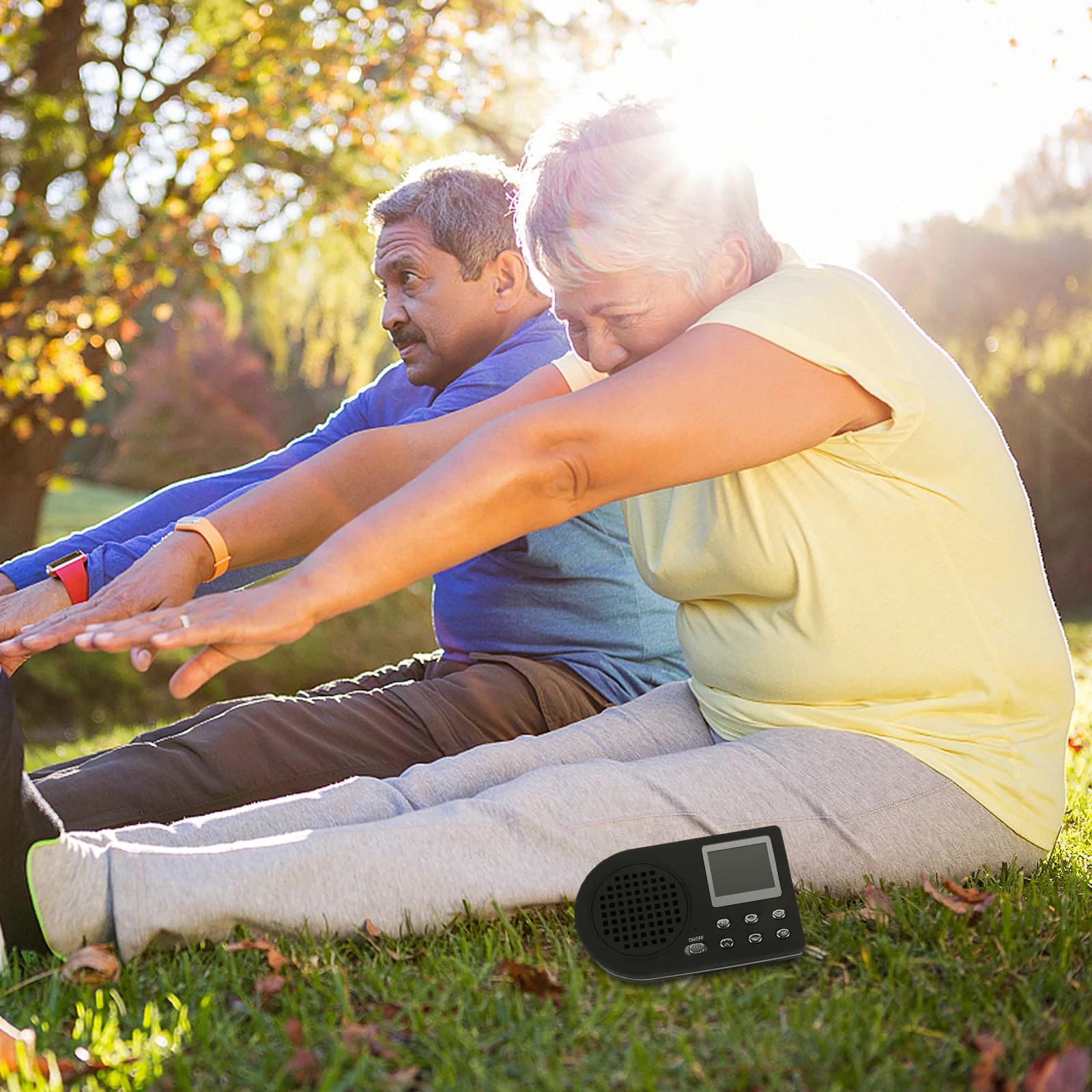 

Портативный Mp3-плеер с ЖК-дисплеем, черный встроенный высококачественный динамик, дизайн с зажимом для длительного использования в саду на открытом воздухе