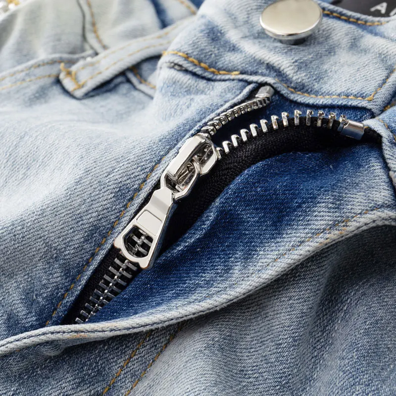 مصمم شارع العليا موضة جديدة جينز أزرق فاتح مثقب رقعة جلدية سوداء غسلها الحنين مطاطا الهيب هوب العلامة التجارية السراويل Y2 #4