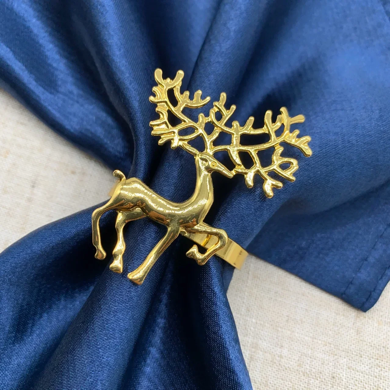 60PCS Christmas Napkin Rings Napkin Decorative Rings Gold Elk Napkin Clasps Christmas Gifts Christmas Decorations