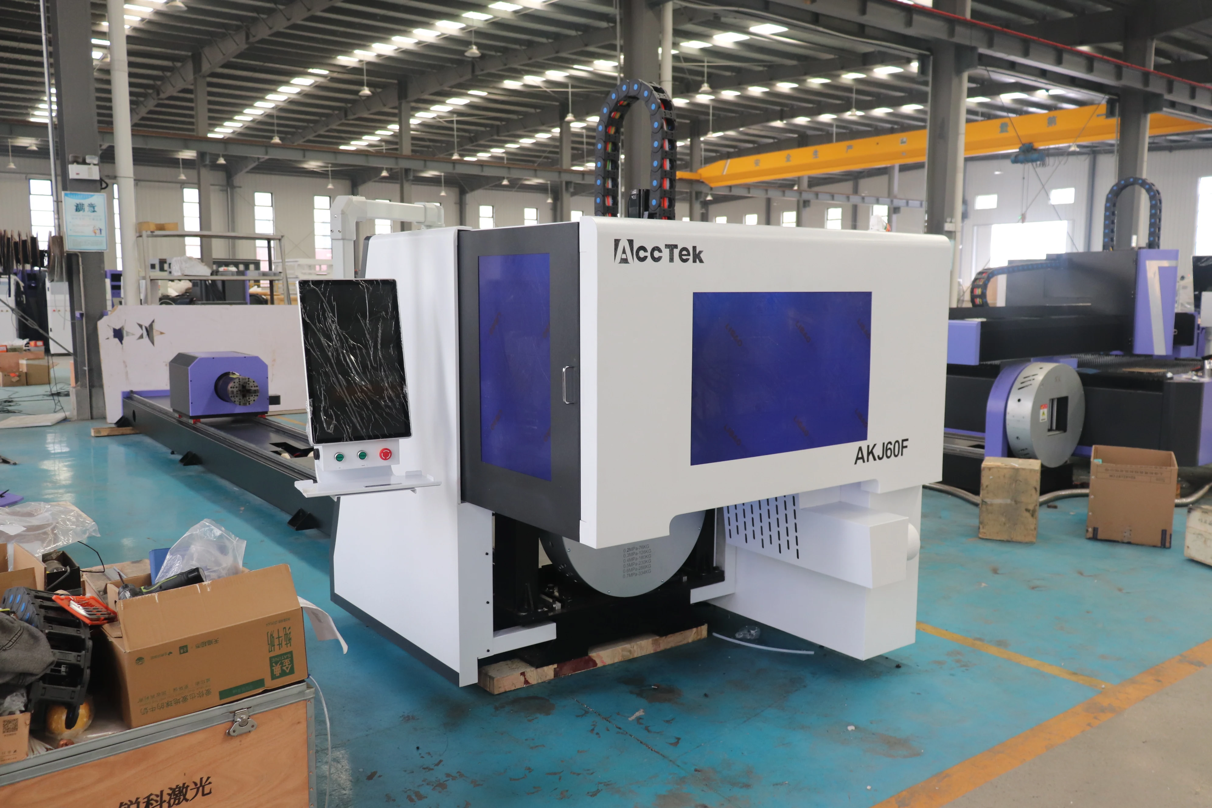 1000W 1500W 2000W 3000W 6kw 12kw Tube Pipe Metal Fiber Laser Cutting Machine Max Raycus Source