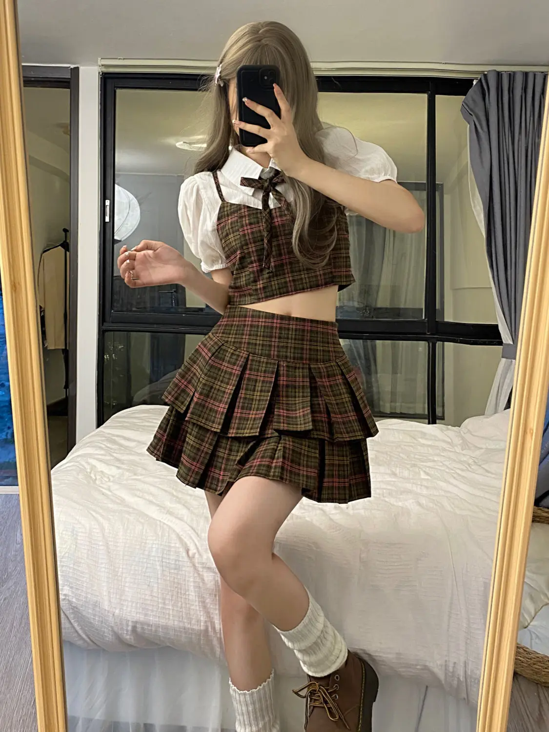 

Two-Piece Set College Fake Two-Piece Plaid Shirt Pleated Skirt Women Fashion Lace Up Polo Neck Sweet Spicy Girl Slim Summer Suit