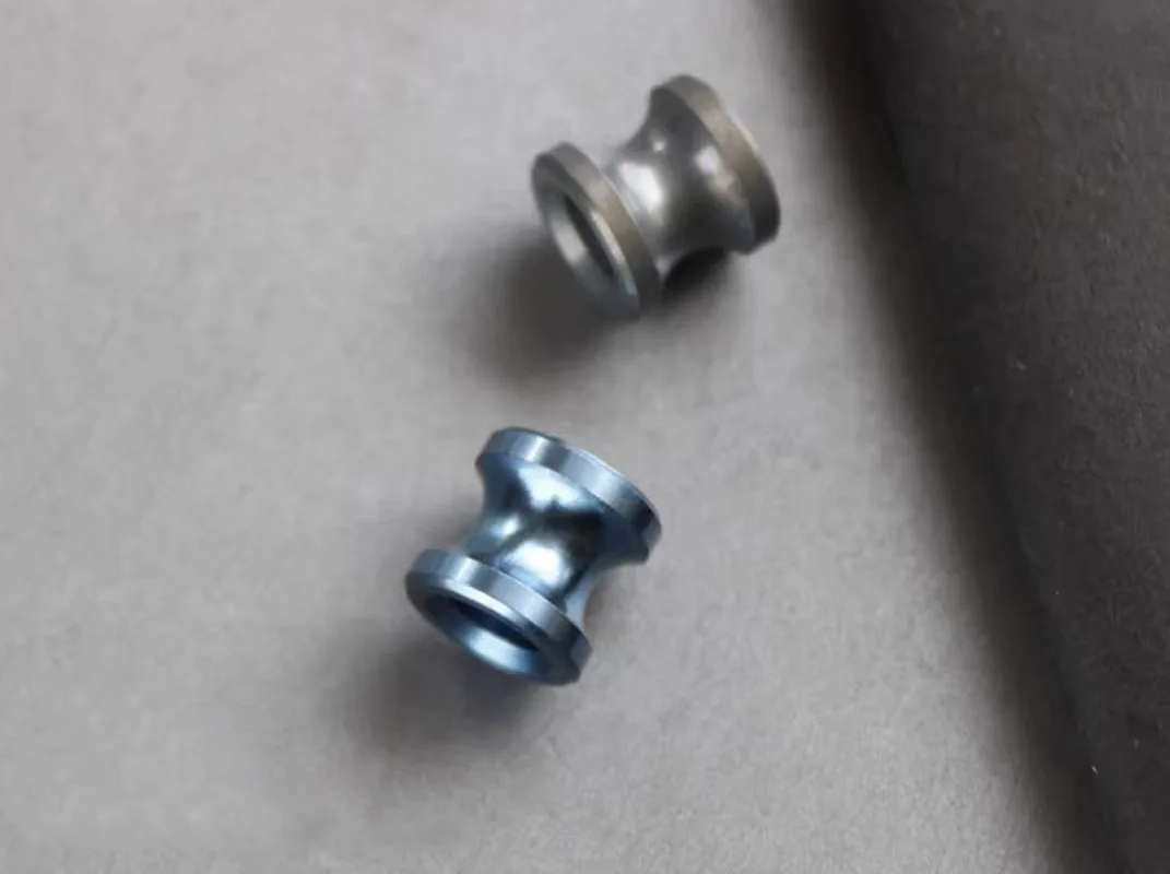 

1PC EDC Titanium Knife Lanyard Bead Necklace Paracord Pendant Bracelet Making Bead Key Chain Zipper Accessories