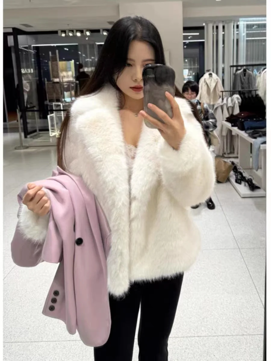 Kedatangan Baru Musim Gugur Musim Dingin Mantel Wanita ort Jaet Efek Bulu Tumpuk Serbaguna Pakaian Luar Bulu Imitasi Kasual Longgar Model Panjang