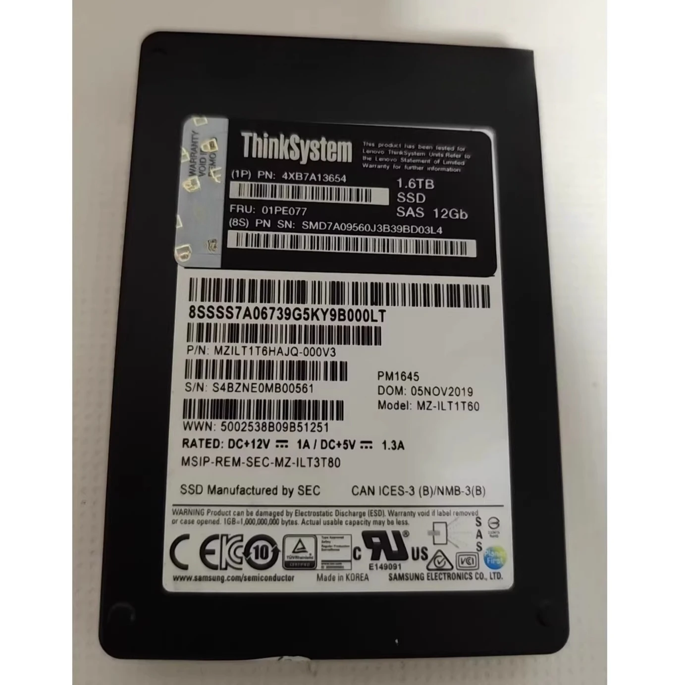 

Для Lenovo SR650 SR550 SSD 4XB7A13654 01PE077 1,6T SSD SAS 2,5
