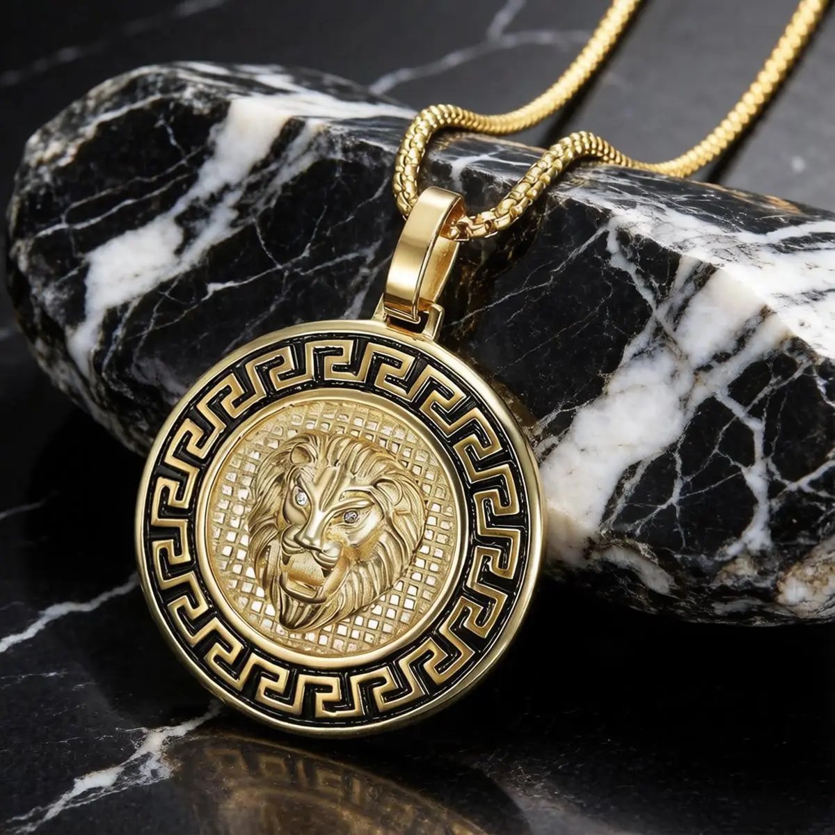 Colar Moderno Estilo Hip-Hop com Pingente de Cabeça de Leão em Aço Titânio Banhado a Ouro, Colar de Aço Inoxidável Cravejado com Diamantes, Tendência da Moda