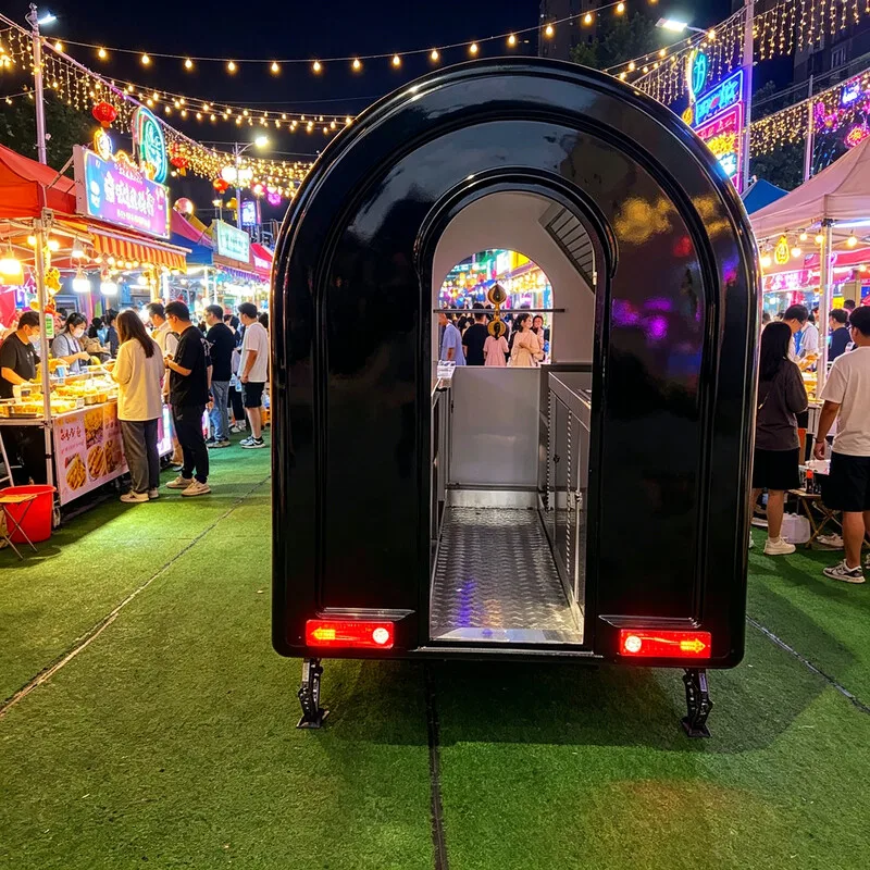 Customized Luxury Mobile Bar Trailer with Draft Beer System, Wine Cooler and Cocktail Station, Party Rental