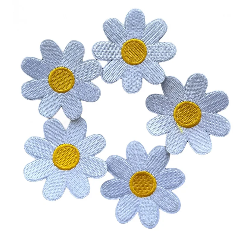 5pcs Daisy Patch Iron on Applique For DIY Sweatshirts Children\'s clothing bags size 6cm