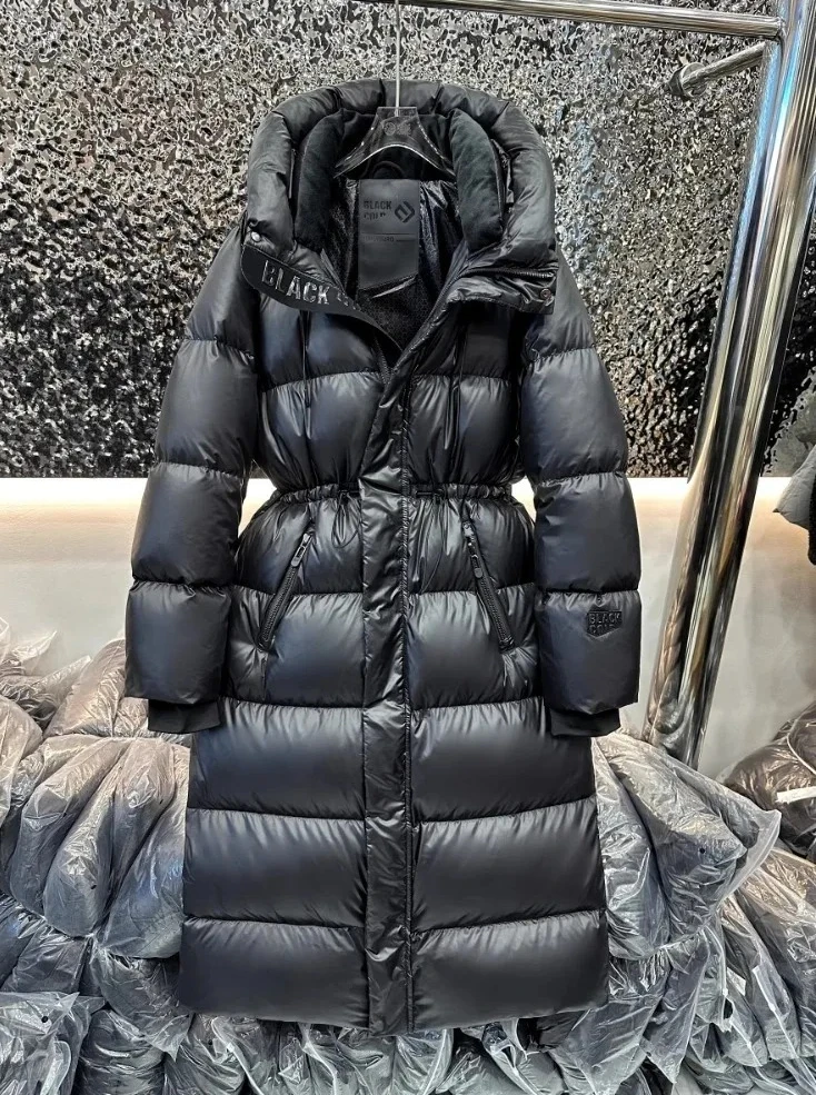 سترة نسائية طويلة للغاية بغطاء للرأس لشتاء 2025، معطف منتفخ سميك للغاية ببطة بيضاء 90%، سترة دافئة منفوشة باللون الأسود اللامع #3