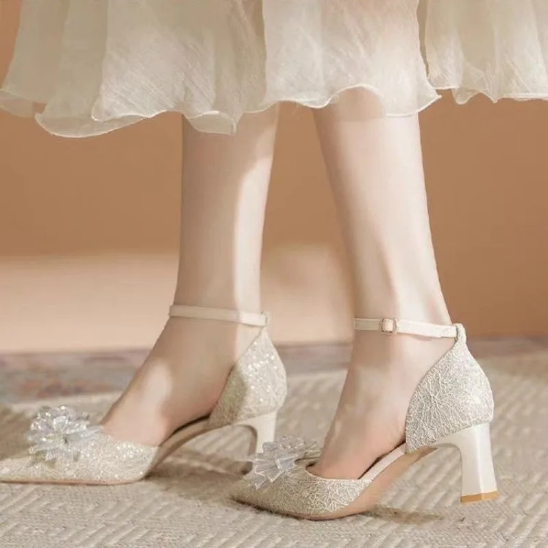 Baotou-Sandales à enfiler avec tête pointue et nœud papillon perlé pour femme, chaussures à bouche peu profonde, mode automne, nouveau