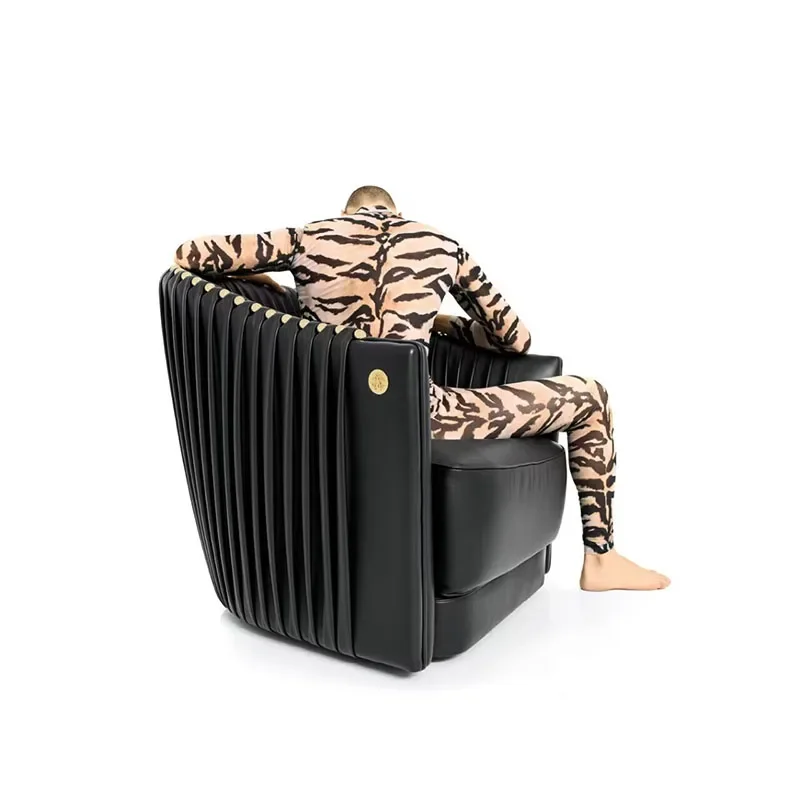 AALight Luxury Leather Sofa Chair High-end Villa Living Room Modern Creative Backrest Leisure Chair