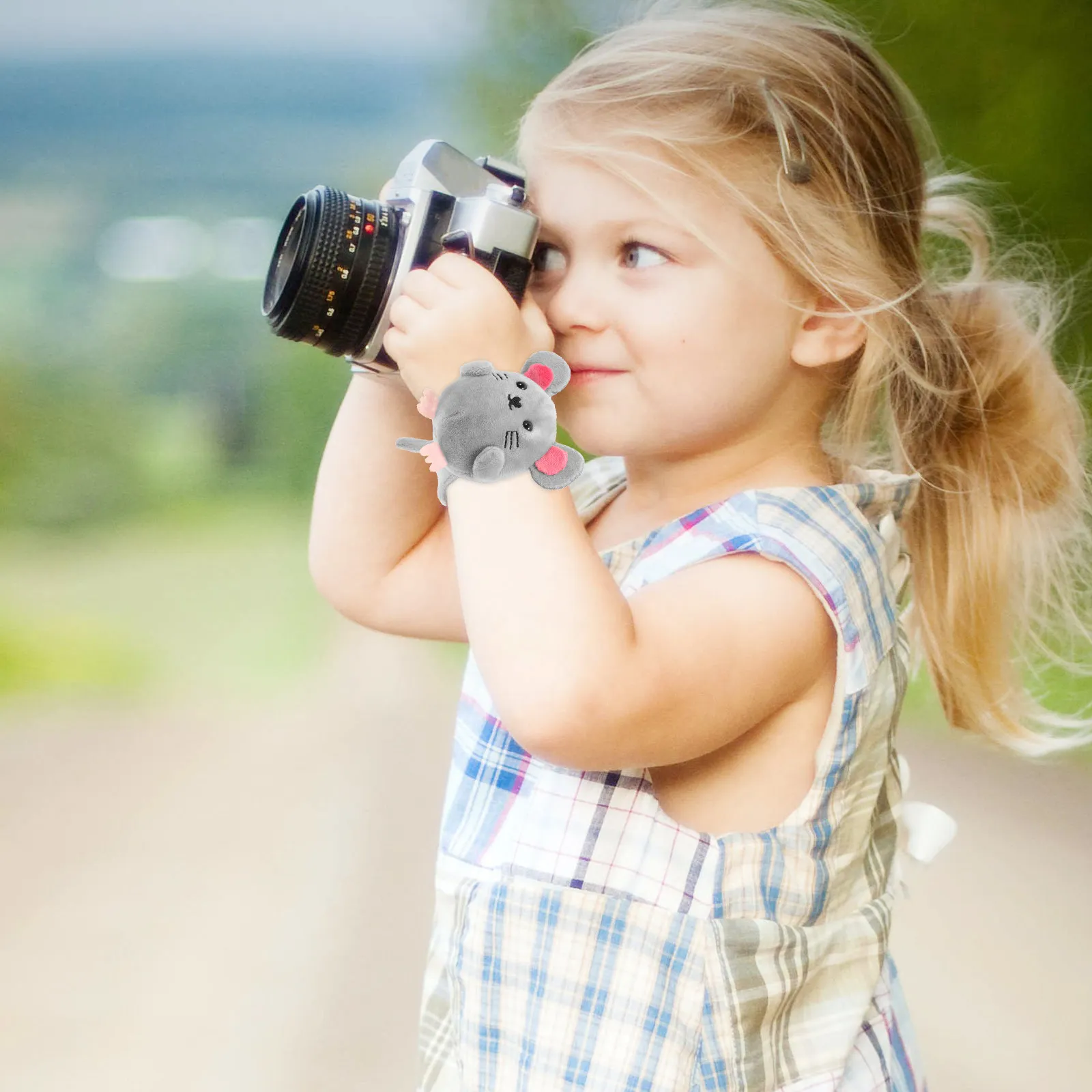 

Cartoon Slap Wristbands Stylish Stuffed Mouse Design Compact Lightweight for Animal Theme Parties Festival Gifts Party Favors