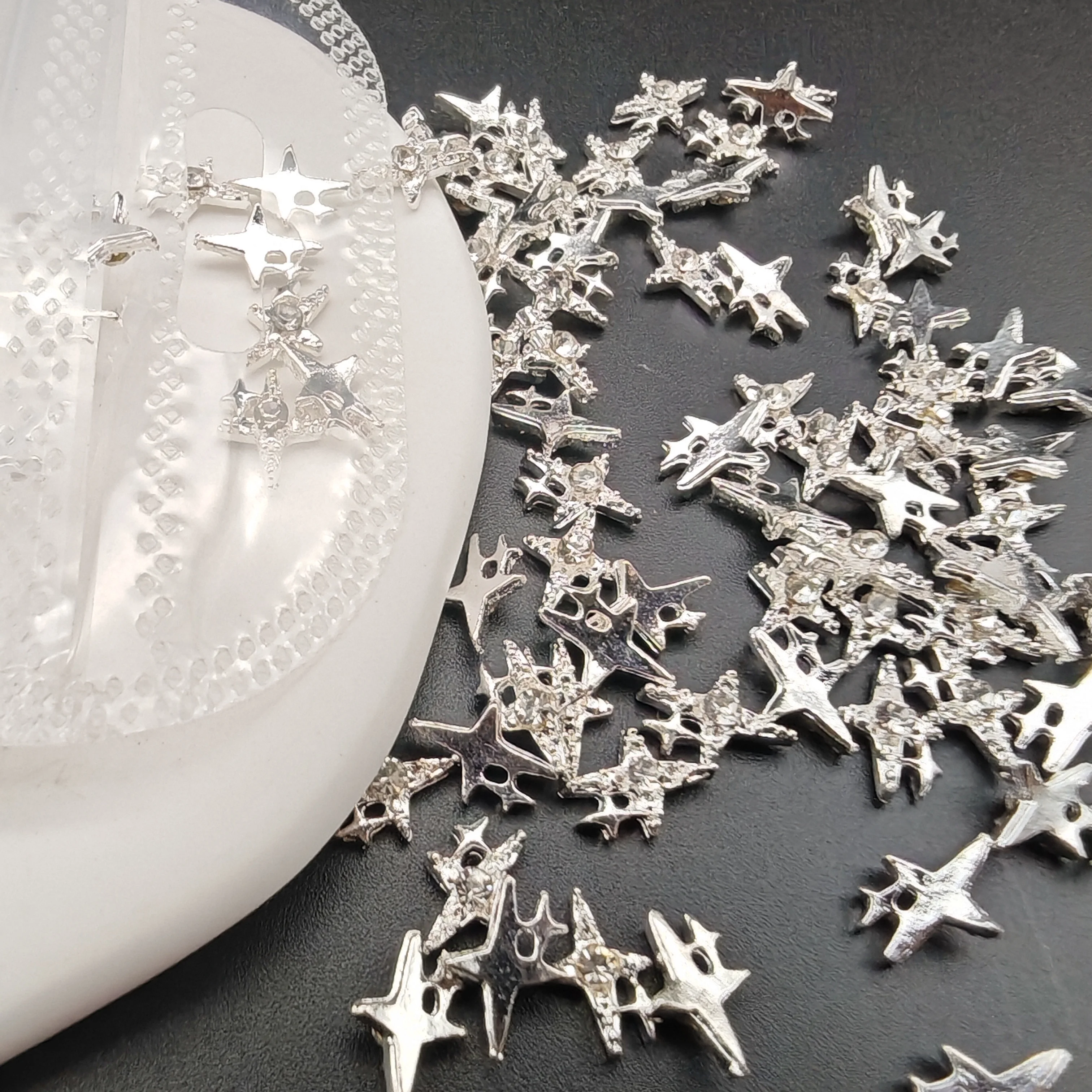 Dangle Star Nail Charms 10pcs 3D Alloy Nail Art Charms Metal Rhinestones Crystal Pentagram Gems for DIY Manicure Nail Supplies
