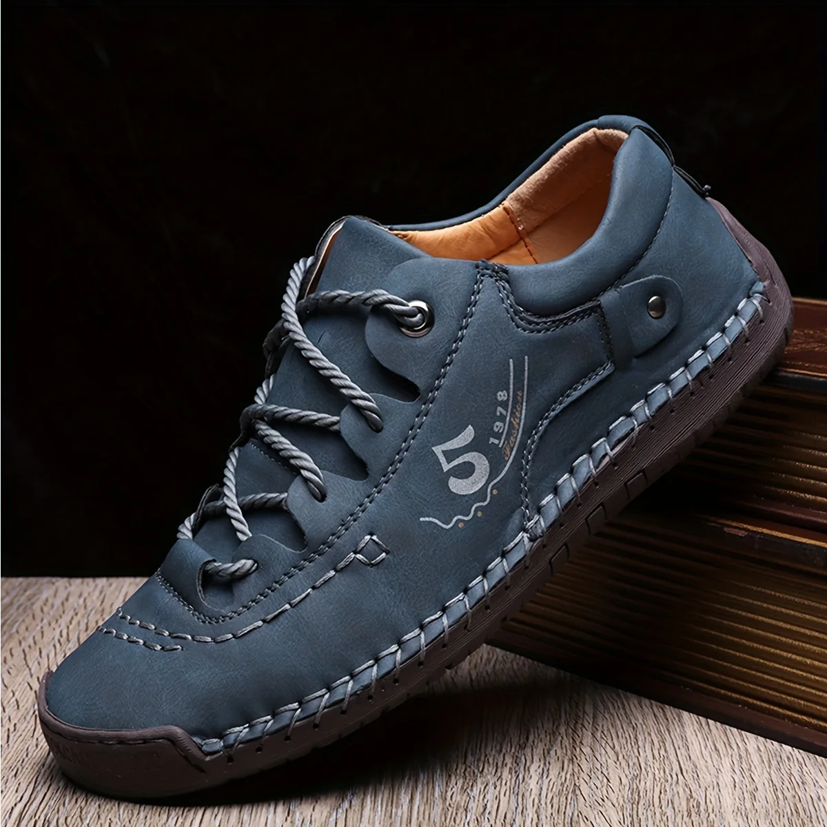 

New Handmade Leather Men Shoes Casual Comfortable Men Loafers Slip On Leather Shoes Men Flats Hot Sale Outdoor Walking Shoes