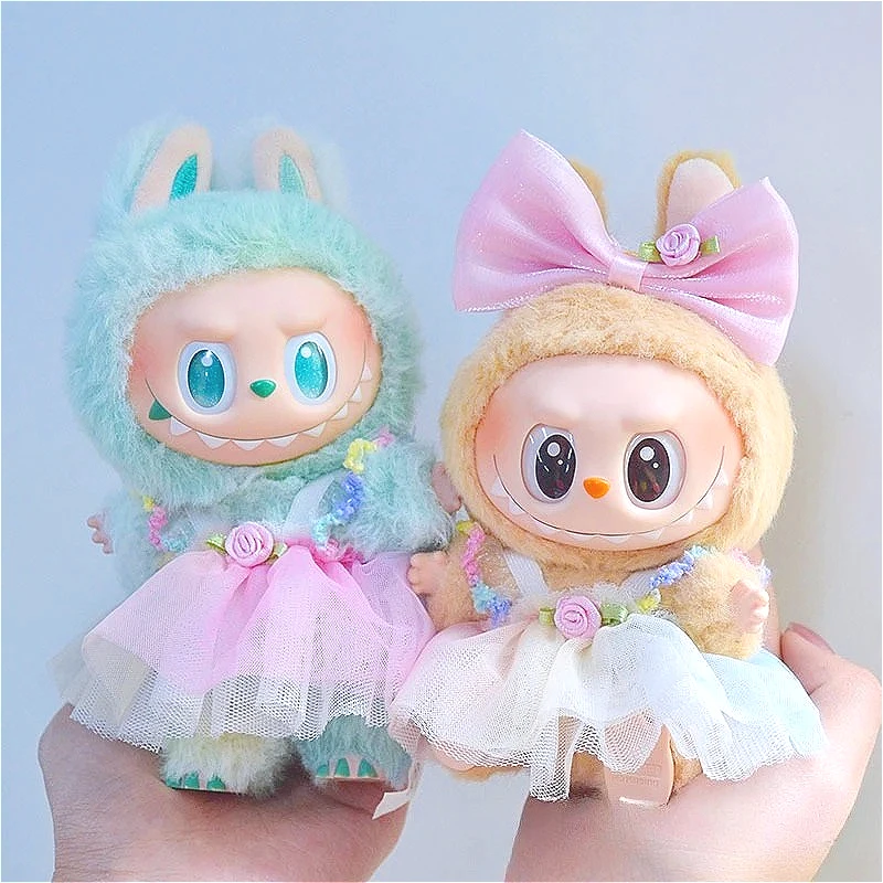 

Labubu 3.0 Outfit Комплект одежды с радужным градиентом Платье из цветной пряжи с пайетками и кружевная юбка с кисточками