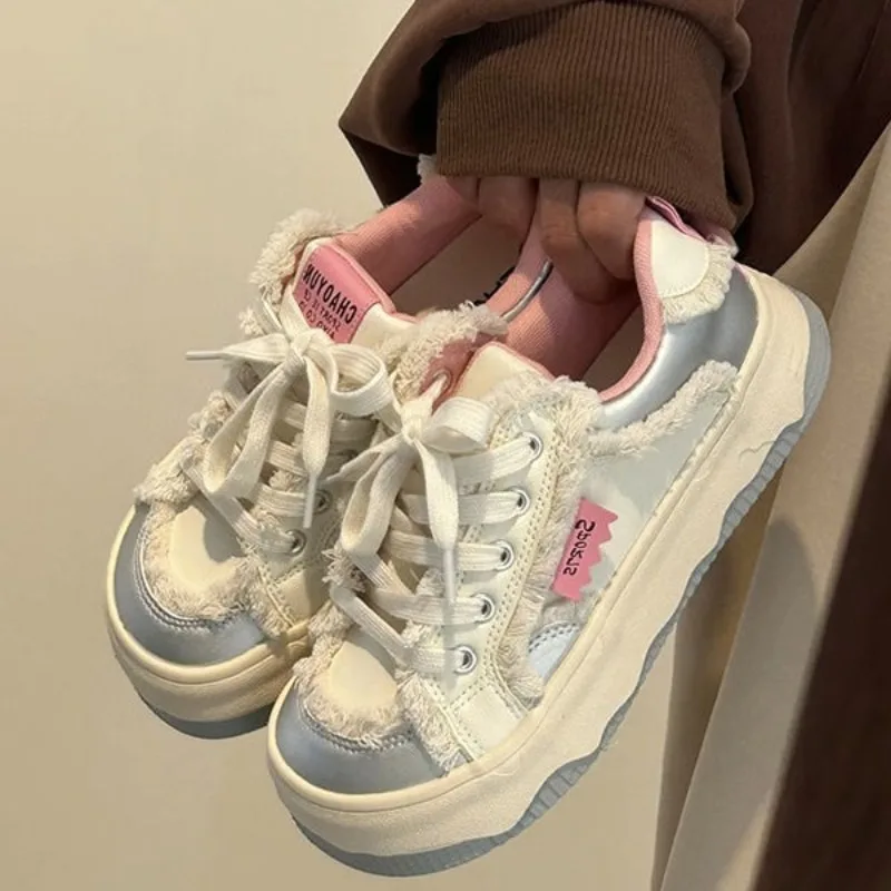 

Thick-soled Fashionable Women's Shoes2025 Spring and Autumn New Style,Versatile and Casual Low-top Women's Sneakers for Students