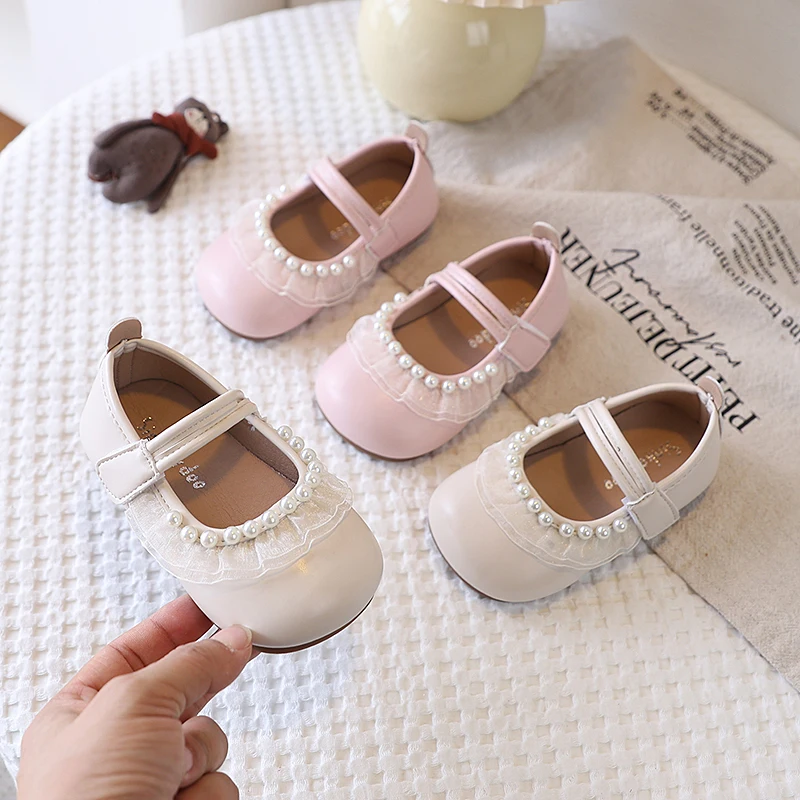 

Модные и удобные детские туфли Мэри Джейн на каждый день: с жемчугом, кружевом, нескользящей мягкой подошвой, для девочек, на все сезоны