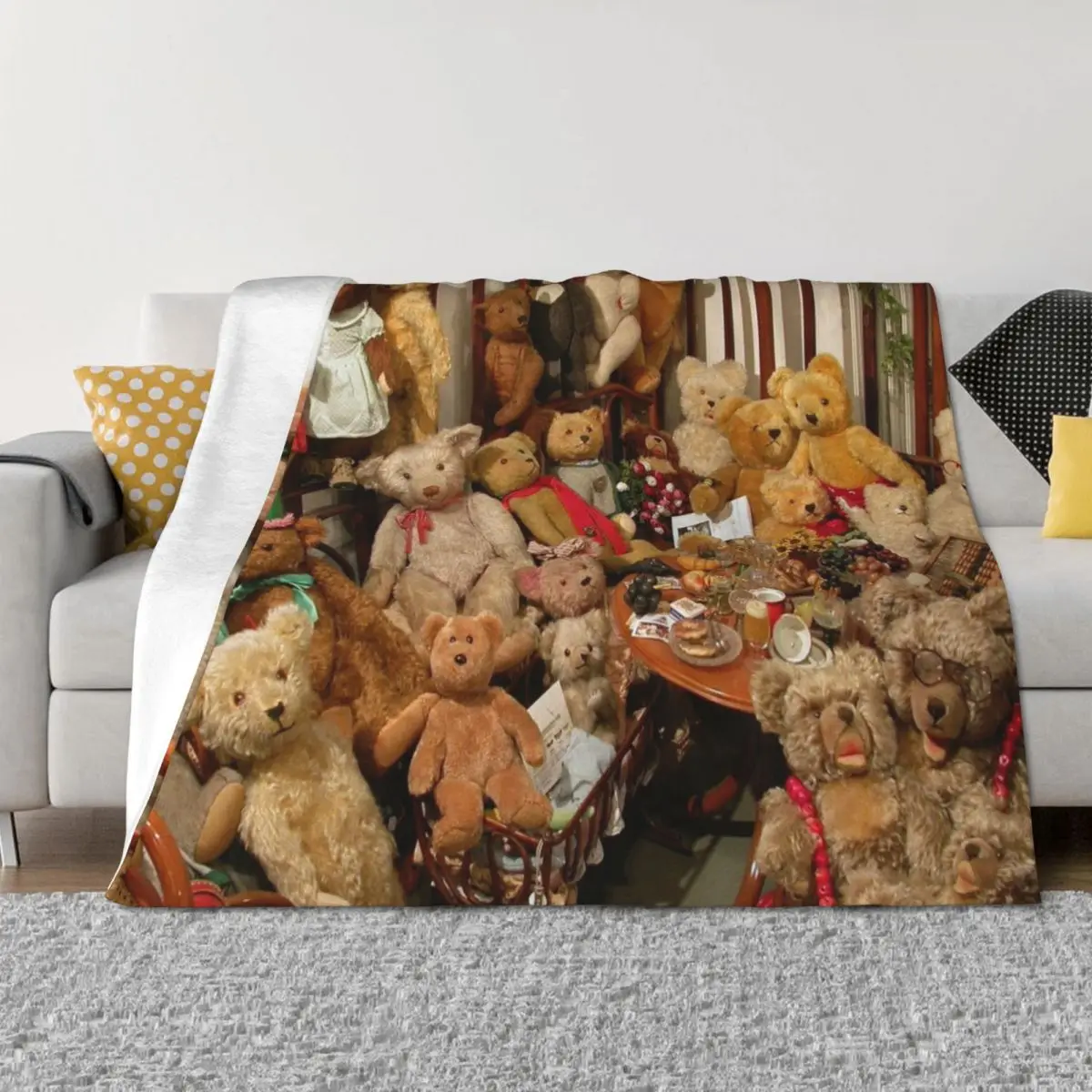 

A Few Teddybears Throw Blanket For Sofa Thin Quilt Furrys Soft Plush Plaid Blankets