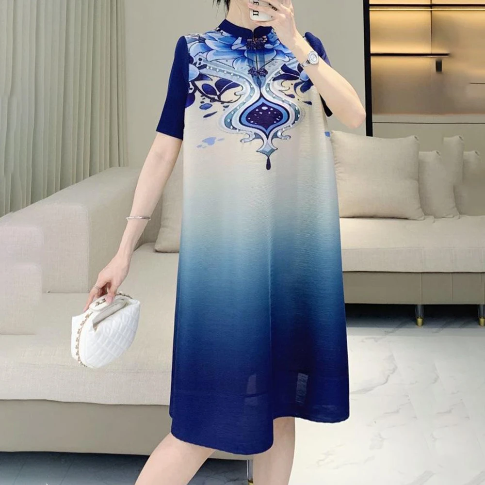 2026 summer new product gradual change new Chinese pleated niche loose elegant temperament age-reducing dress women