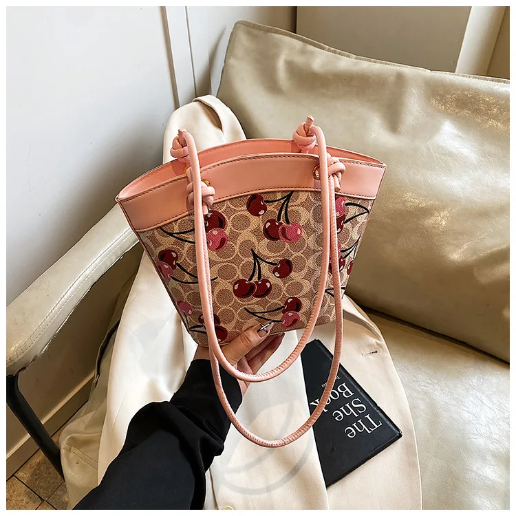

Luxury Brand 2025 High-end Tote Bag | Classic Letters and Bow Details | Women's Fashion Bags with Various Back Methods