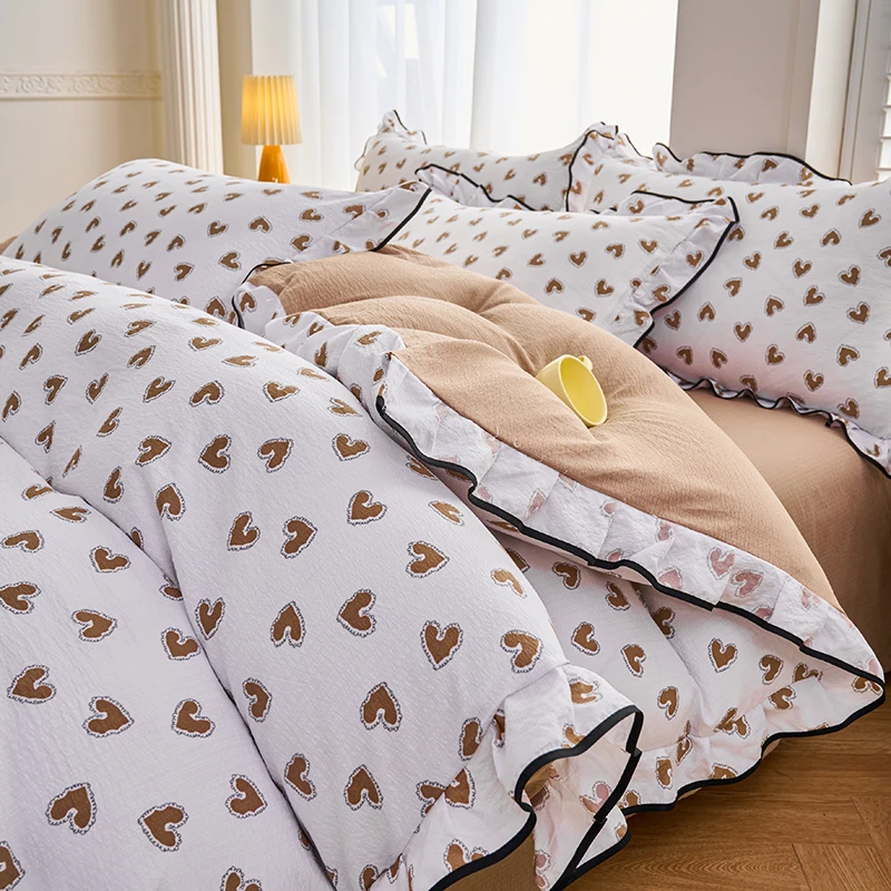 Korean-style Bedding Set Caramel Heart Ruffle Trim Design Duvet Cover Set Sheet Set King Queen for Bedroom Decor Bithday Gift