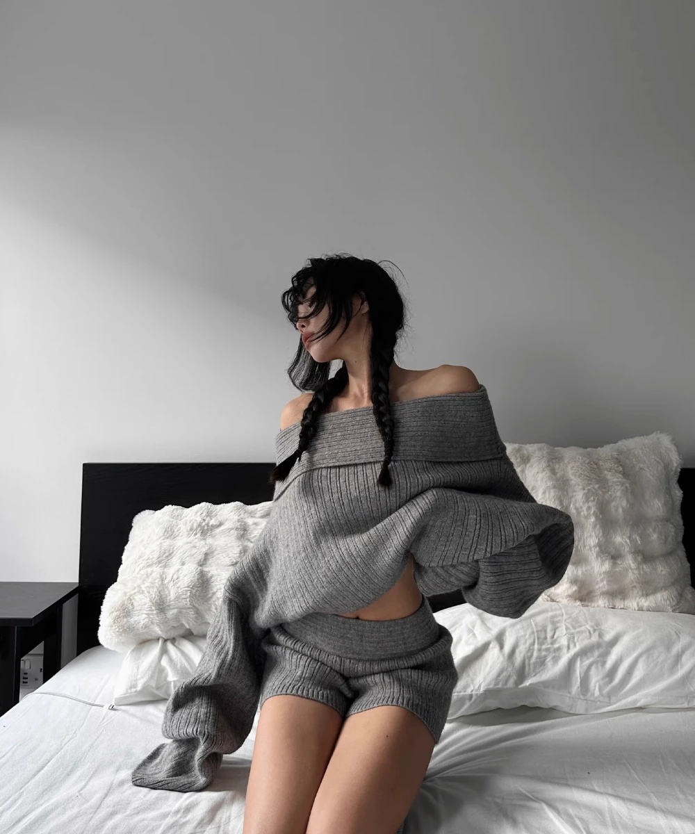 WARDEN EDGE Off-Shoulder Knit Sweater Women Winter Gray Oversized Casual Loose Pullover Top, Lazy Style for Relaxed Chic Look