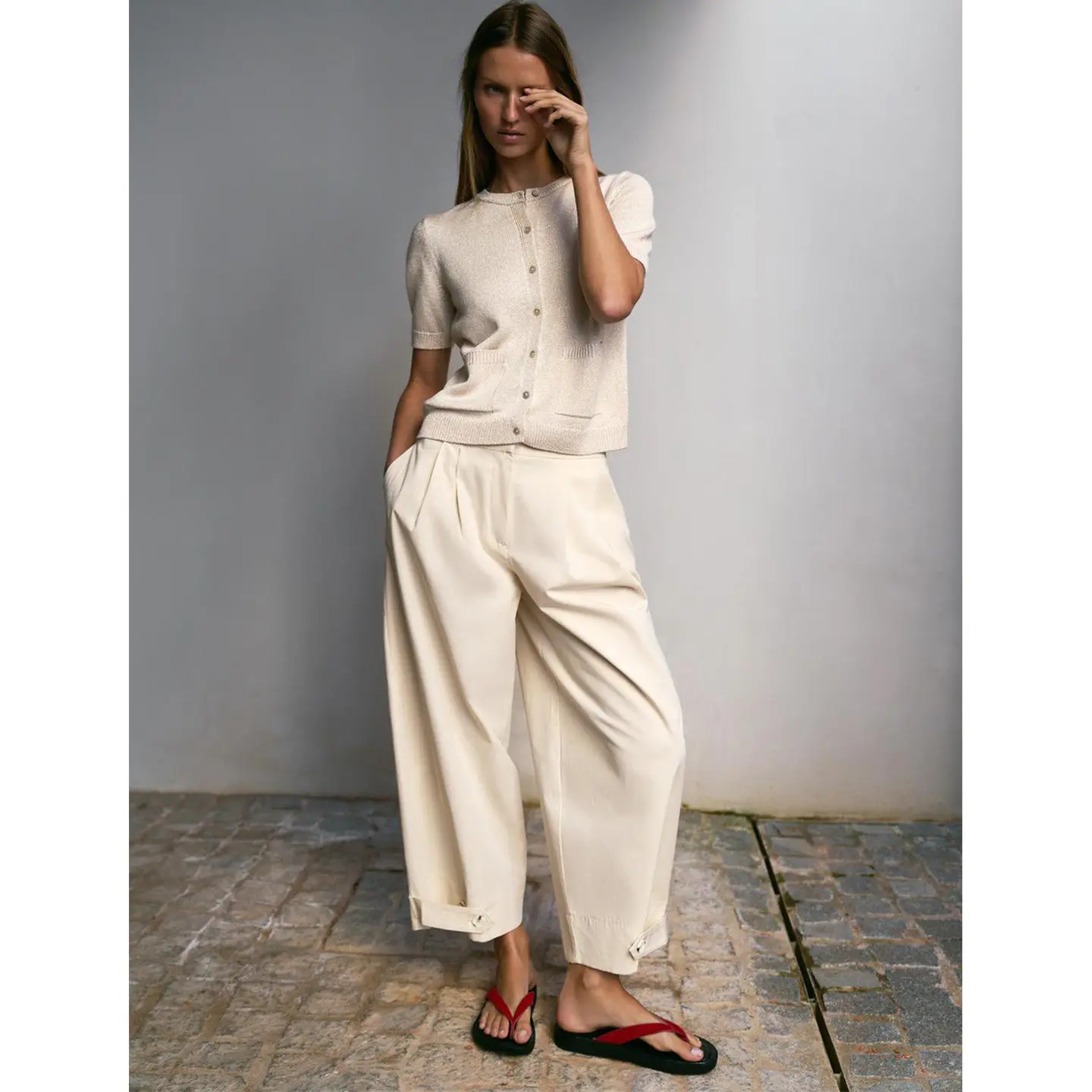 Spring 2026 New Women's Casual Knitted Short Sleeve round Neck Outerwear Multi-Buckled Design Standard Fit Polyester Fiber