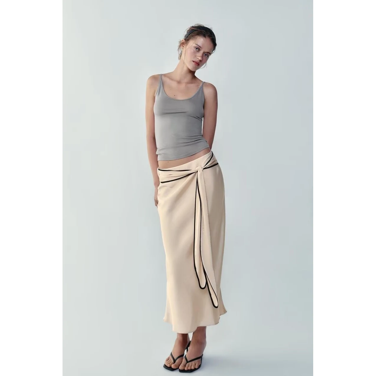 Fashionable Midi Skirt for Women New Spring Summer Polyester Fiber Standard Fit Elastic Waist Knot Decoration Versatile ZR Style