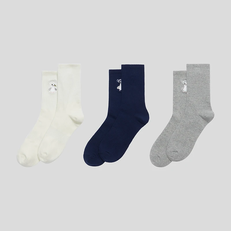 goodbai-goodees-chaussettes-brodees-mi-mollet-blanches-collection-printemps-2023-chaussures-en-coton-confortables-et-a-la-mode