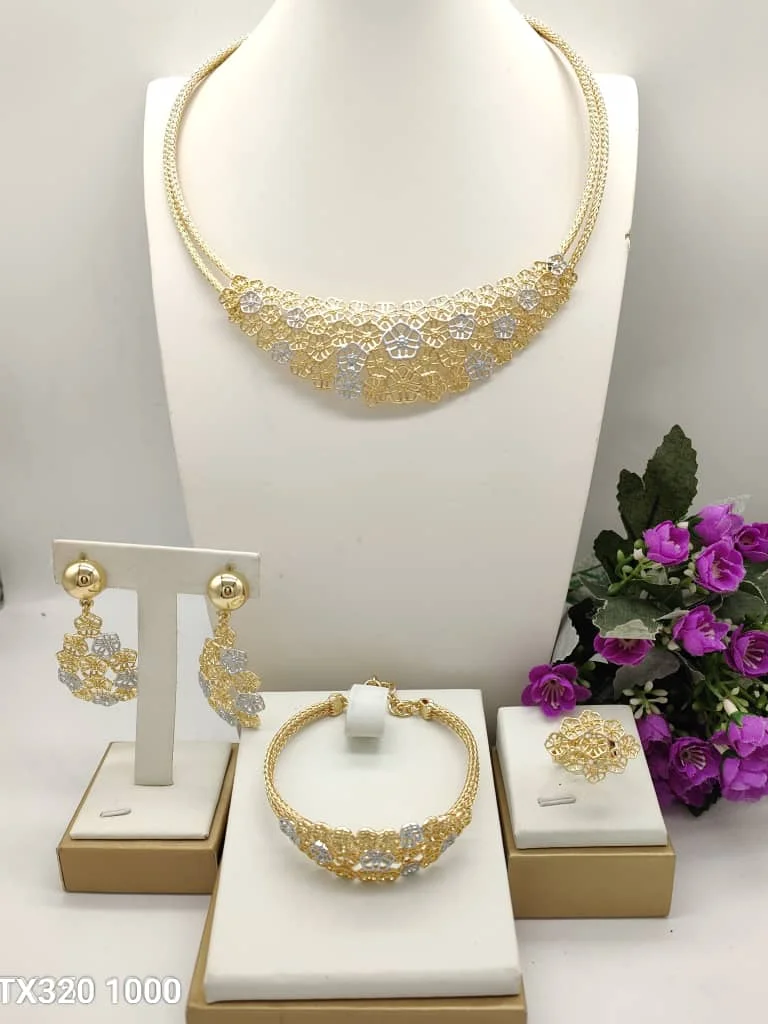 Luxury Flower Design Jewelry Set for Women 18k Gold Color Big Pendant Necklace and Earrings Bridal Weddings Nigerian Accessories