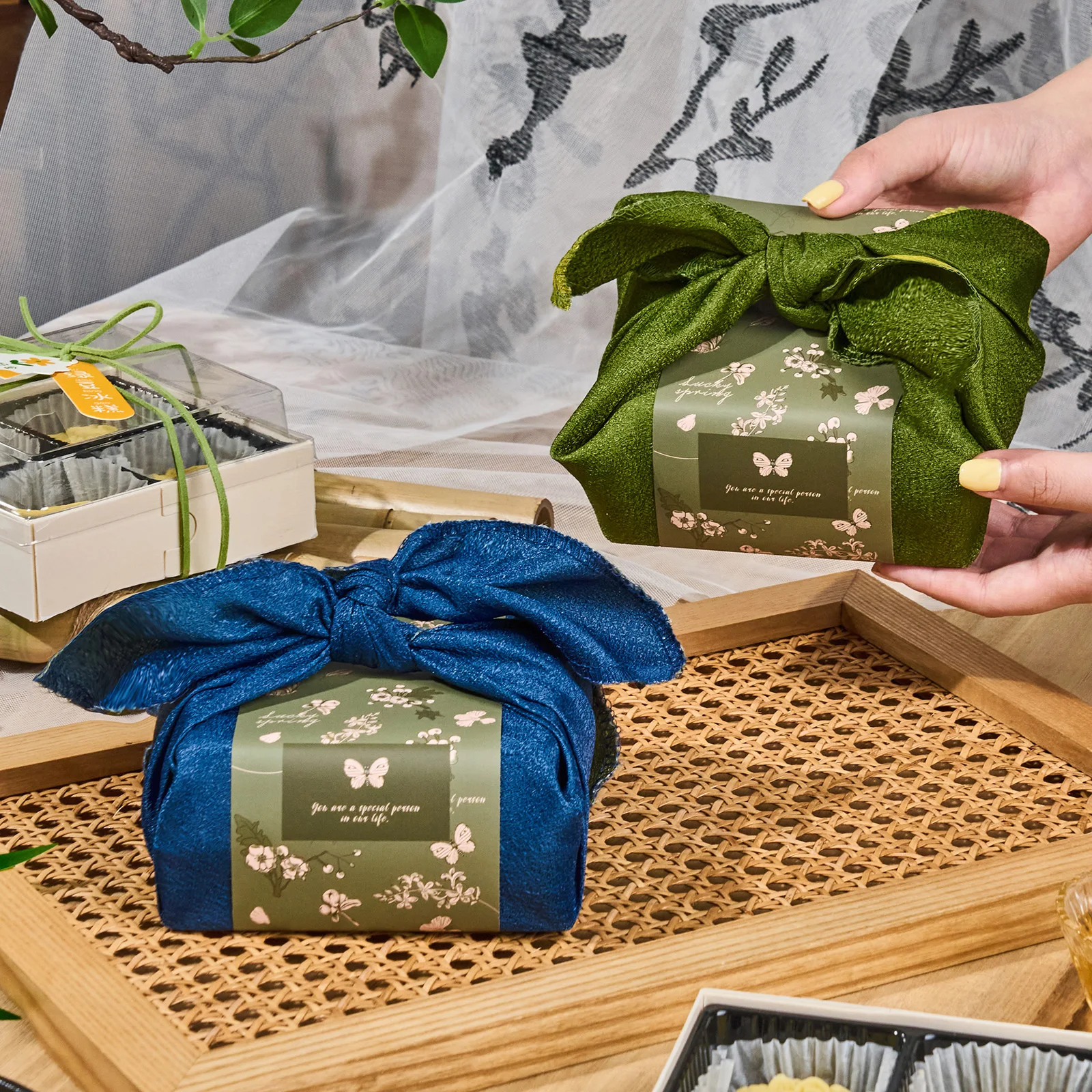 Caja de embalaje para bizcocho de judías verdes hecho a mano, tela decorativa con diseño de corazón fluido, caja de regalo para bizcocho de luna crujiente, postres y galletas.