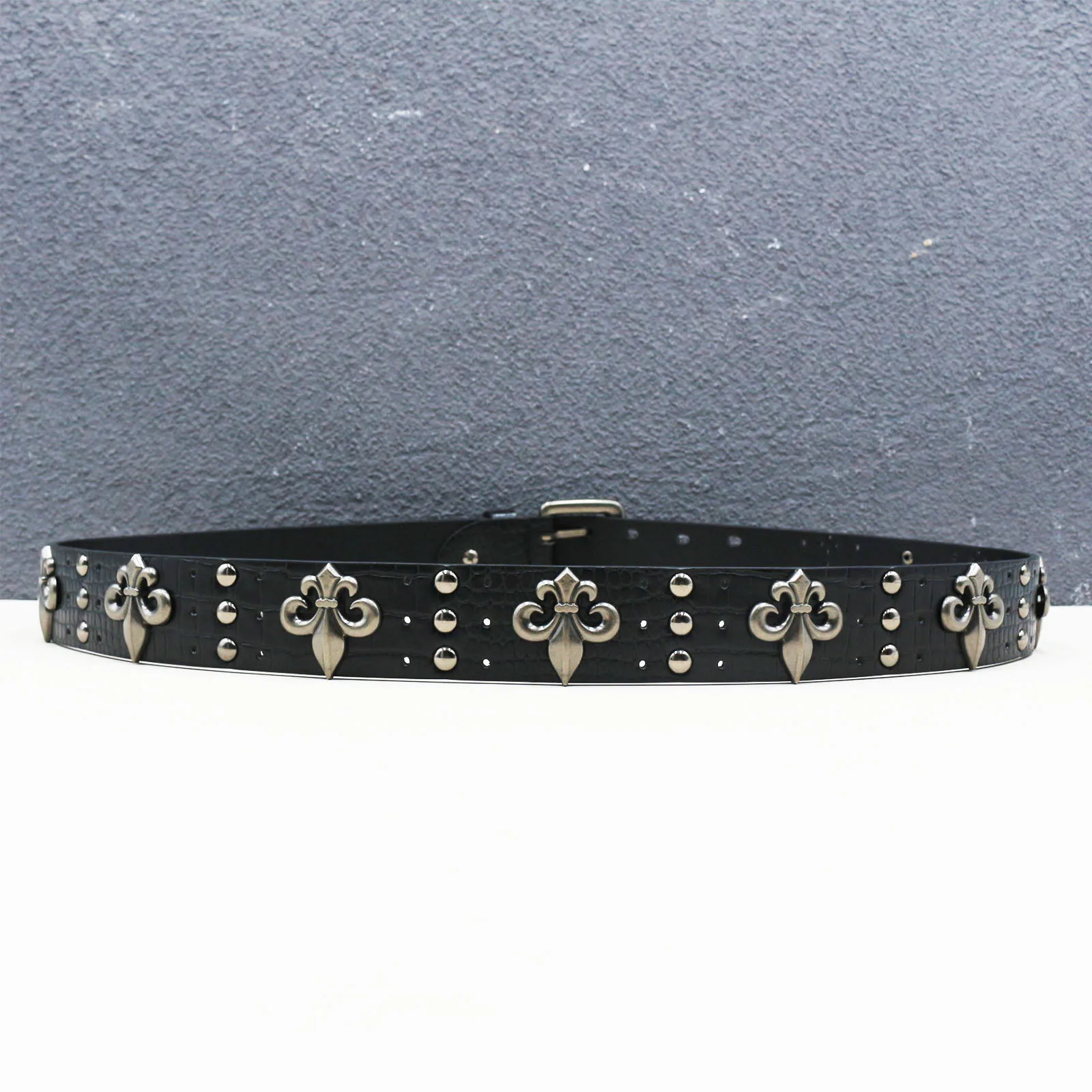 Double-needle buckle belt with heavy black crocodile pattern  Goth Skeleton Rivet Belt Trend Punk Hip-hop Belt Y2K Style Belt - view 6