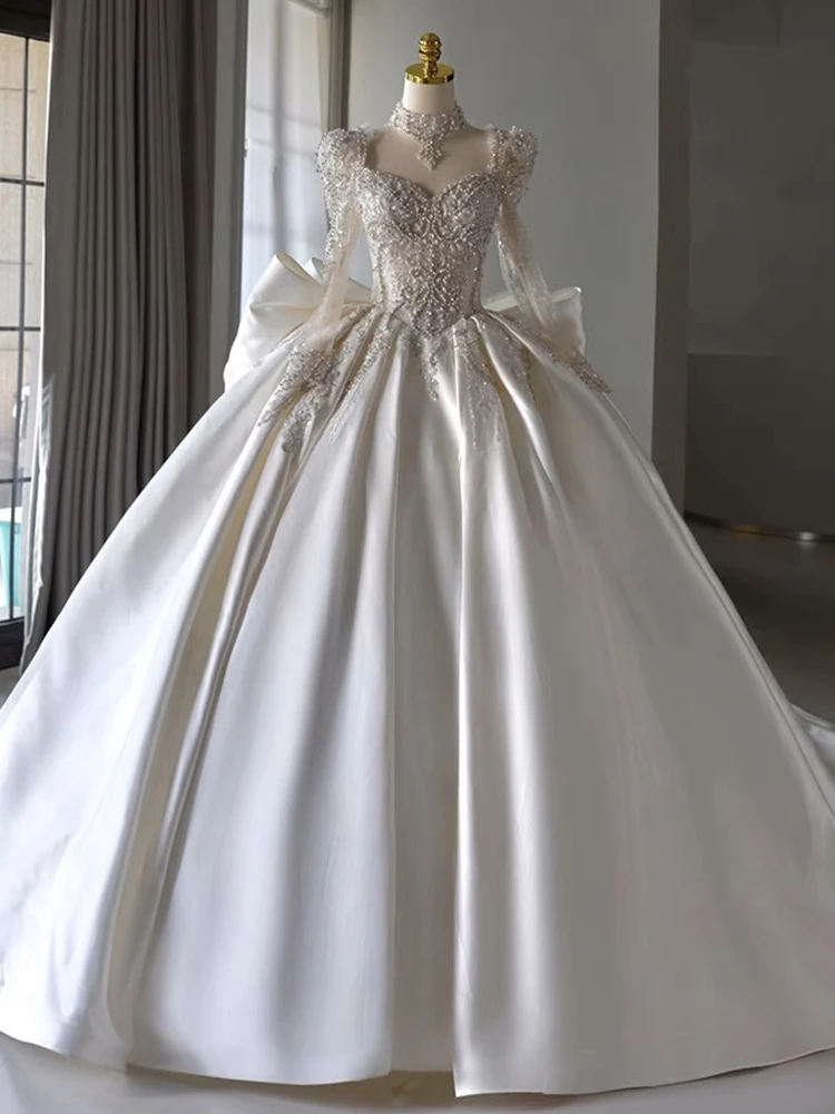Hochzeitskleid aus Seidensatin Dr. Long Sve Princ Sle Brautkleid Koreanisches Sle mit Perlen Mittlere Taille für den Innenbereich des Hotels