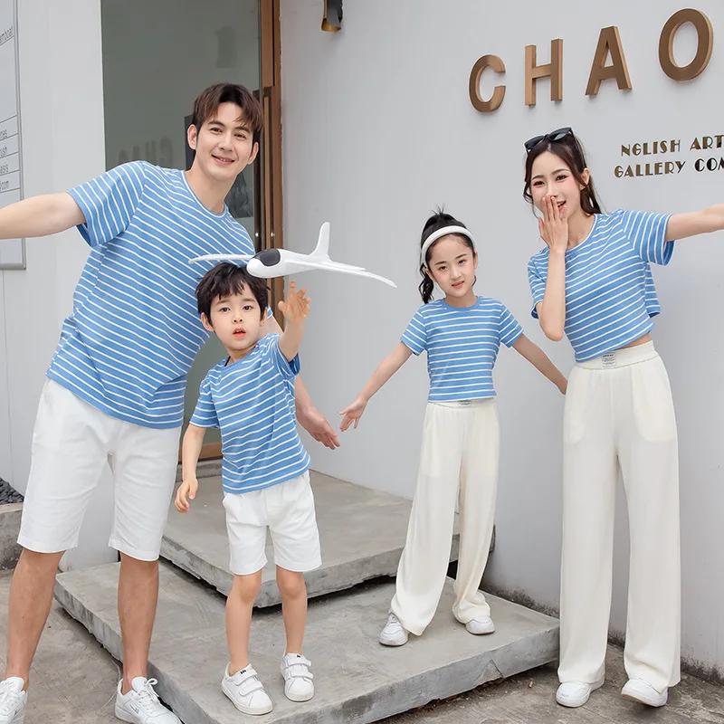 

Family Matching Summer Outfits Mother and Daughter Tops Pants Two Piece Suit Father and Son T Shirt Shorts Clothing Set 2 Pieces