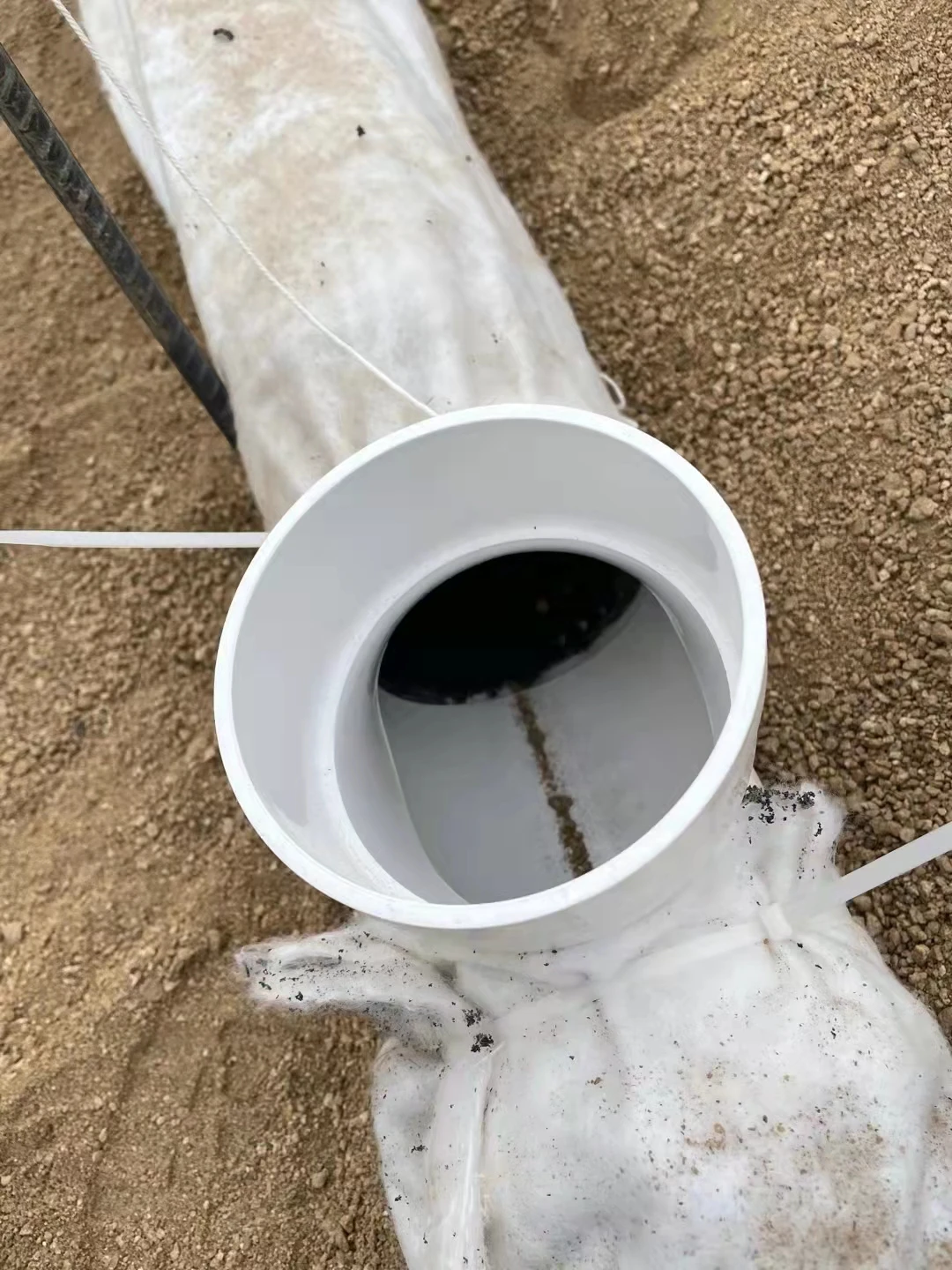 2025Hard Permeable Pipe/plastic square Mesh Tube/filter Core Rigid Grid