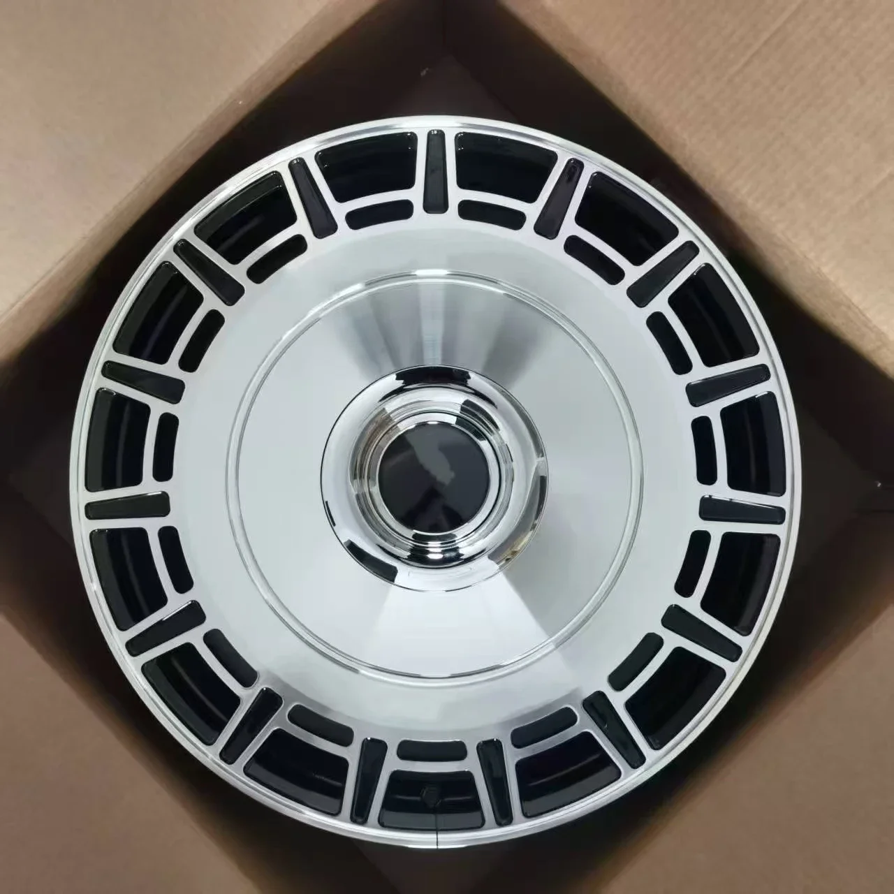 21\" 22\" 23\" Forged Chrome Silver Polished Rim Aluminum Wheels for AITO Li with Floating Cap for Passenger Cars