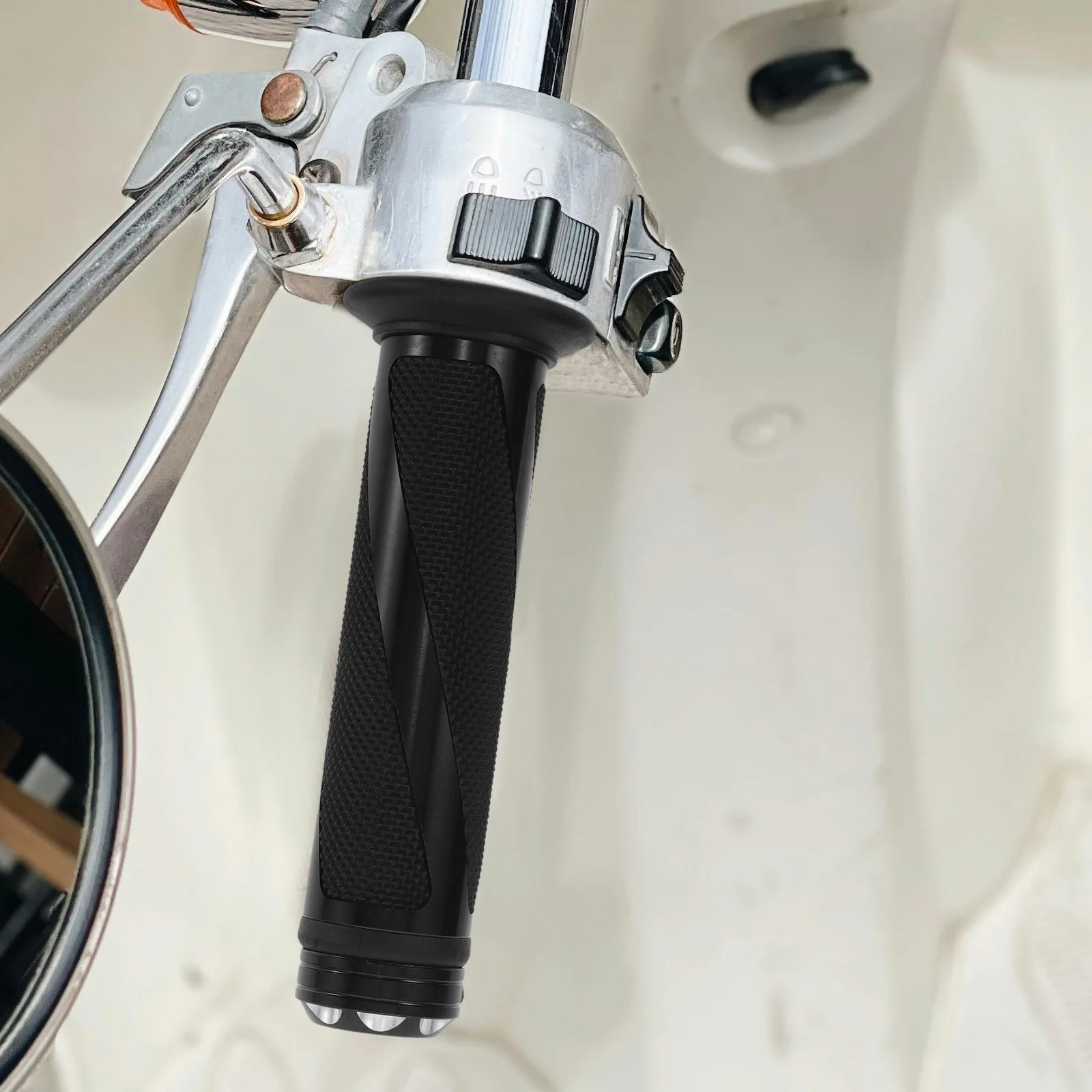

Motorcycle Grips Bike Handles Handlebar Stripes Ergonomic Handlebars for Plastic