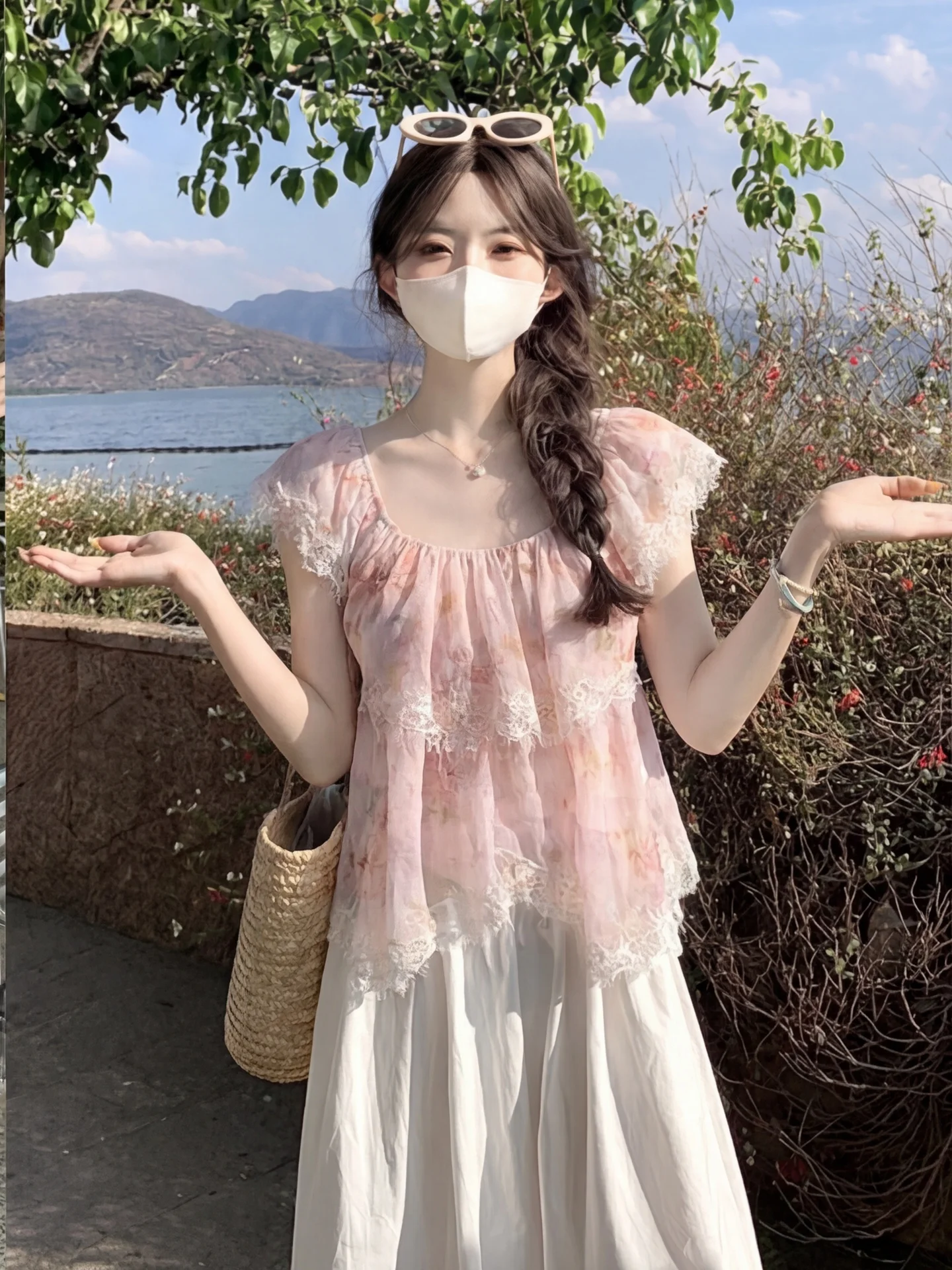 

Korean Style Sweet Lace Splicing Print Flounce Sleeve Chiffon Top Women Summer Beautiful Lace Collar Short Sleeve Shirt