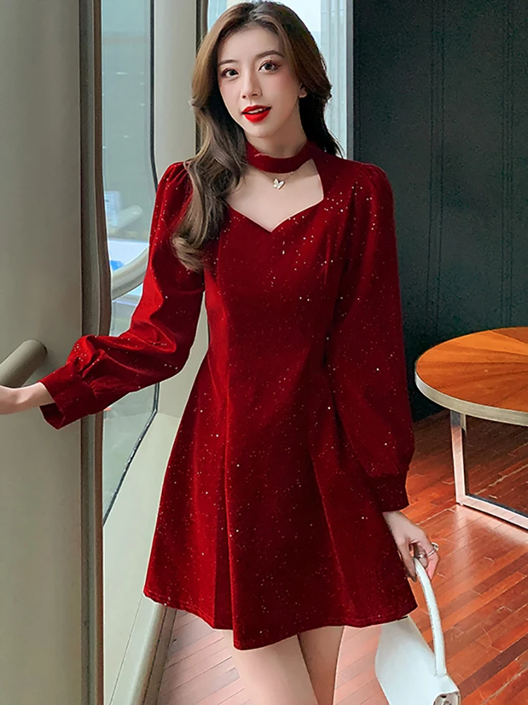

Женское красное бархатное элегантное короткое платье 2025 года, роскошное вечернее платье с квадратным воротником и бантом, осень-зима, винтажное платье в Корейском стиле